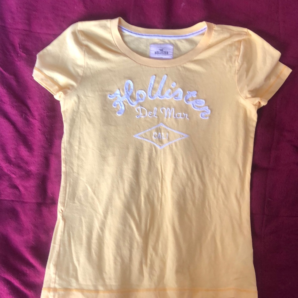 Hollister women’s top